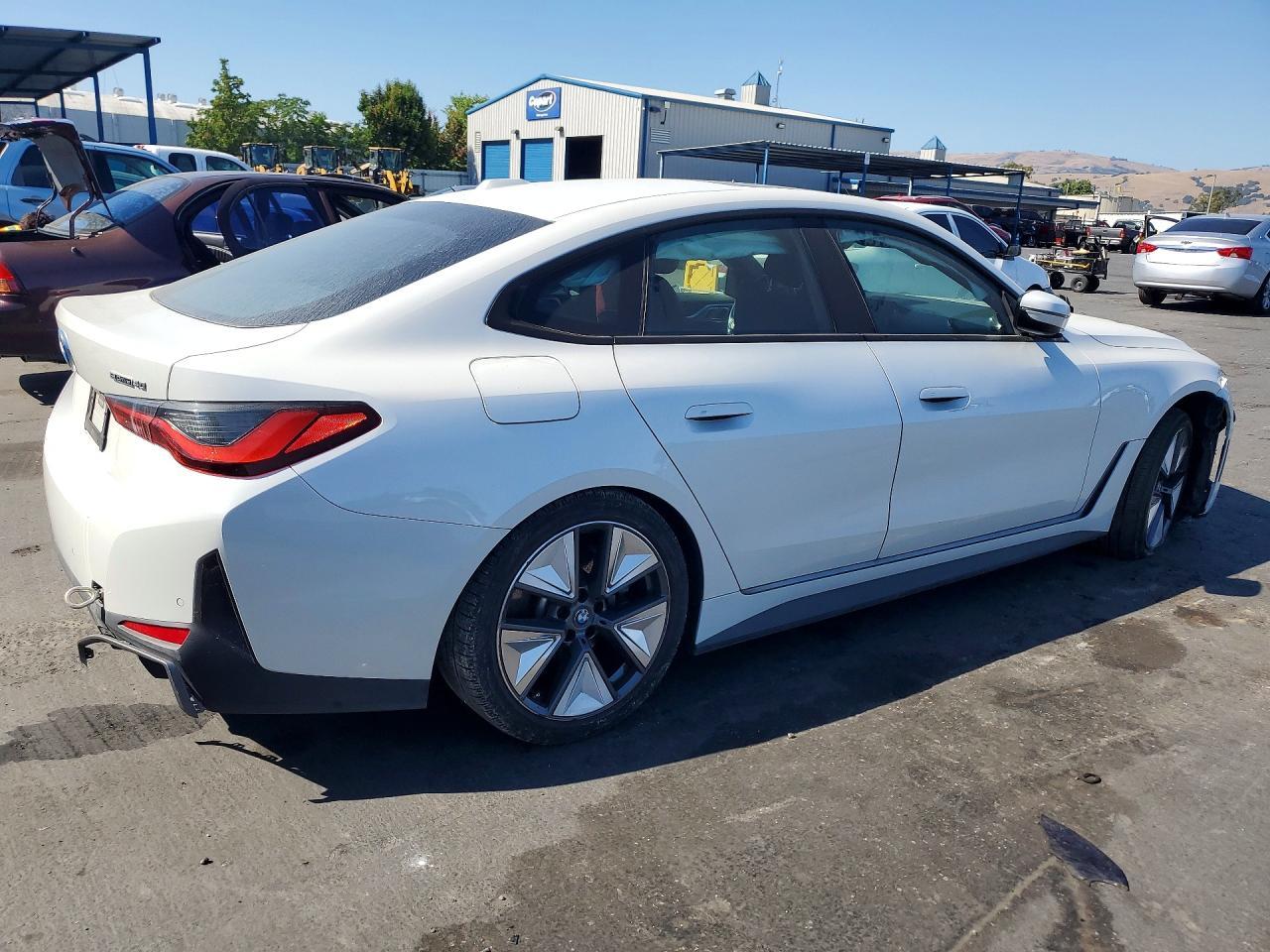 2023 BMW I4 Edrive 40 - Image 3