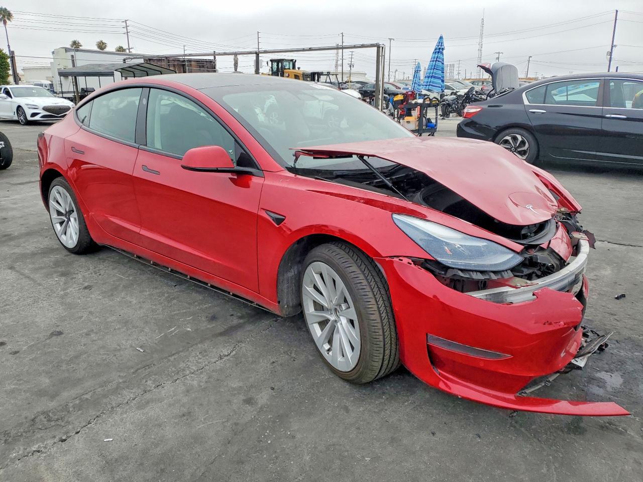 2022 Tesla Model 3 - Фото 4