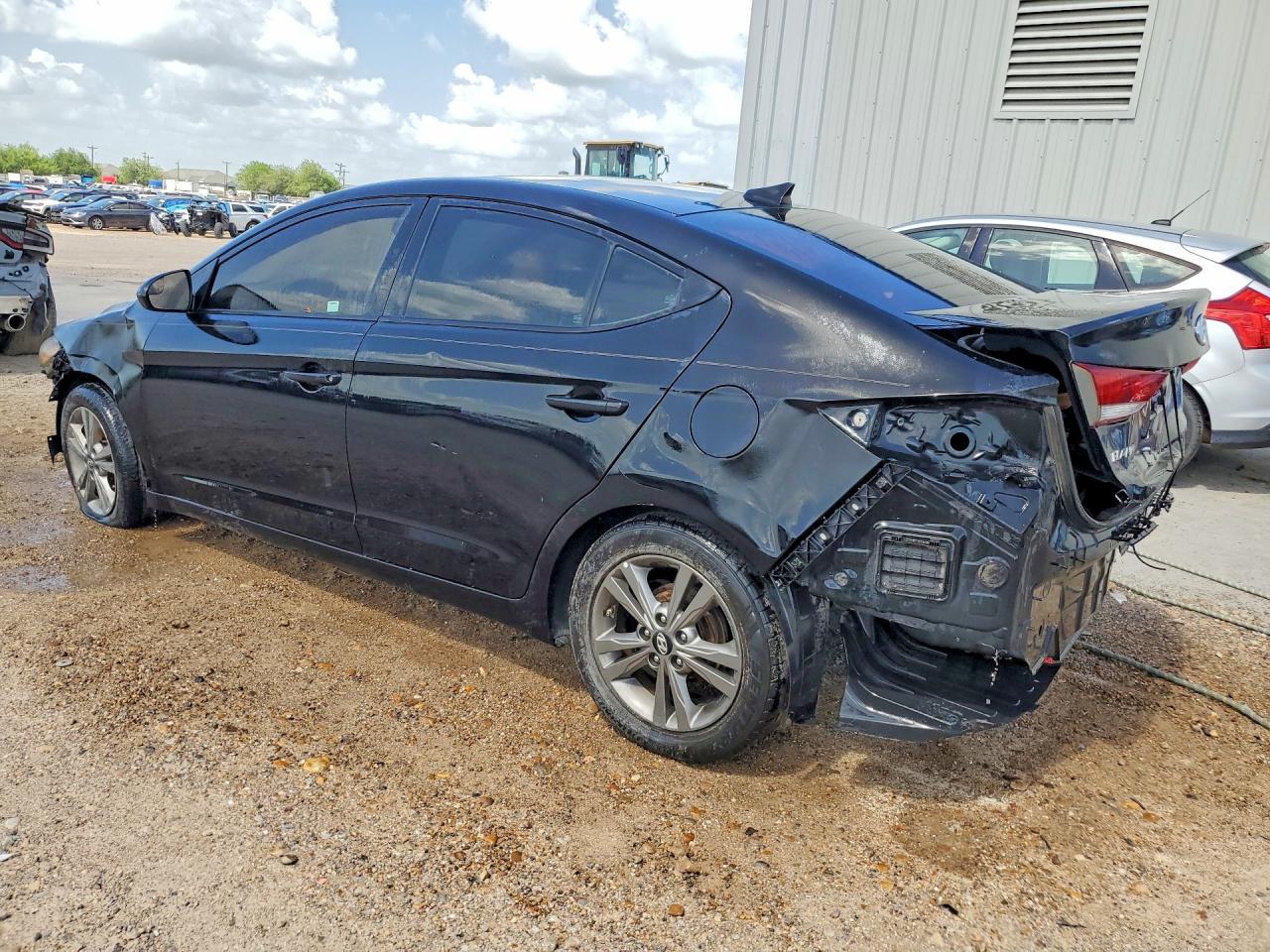 2017 Hyundai Elantra Se - Фото 2