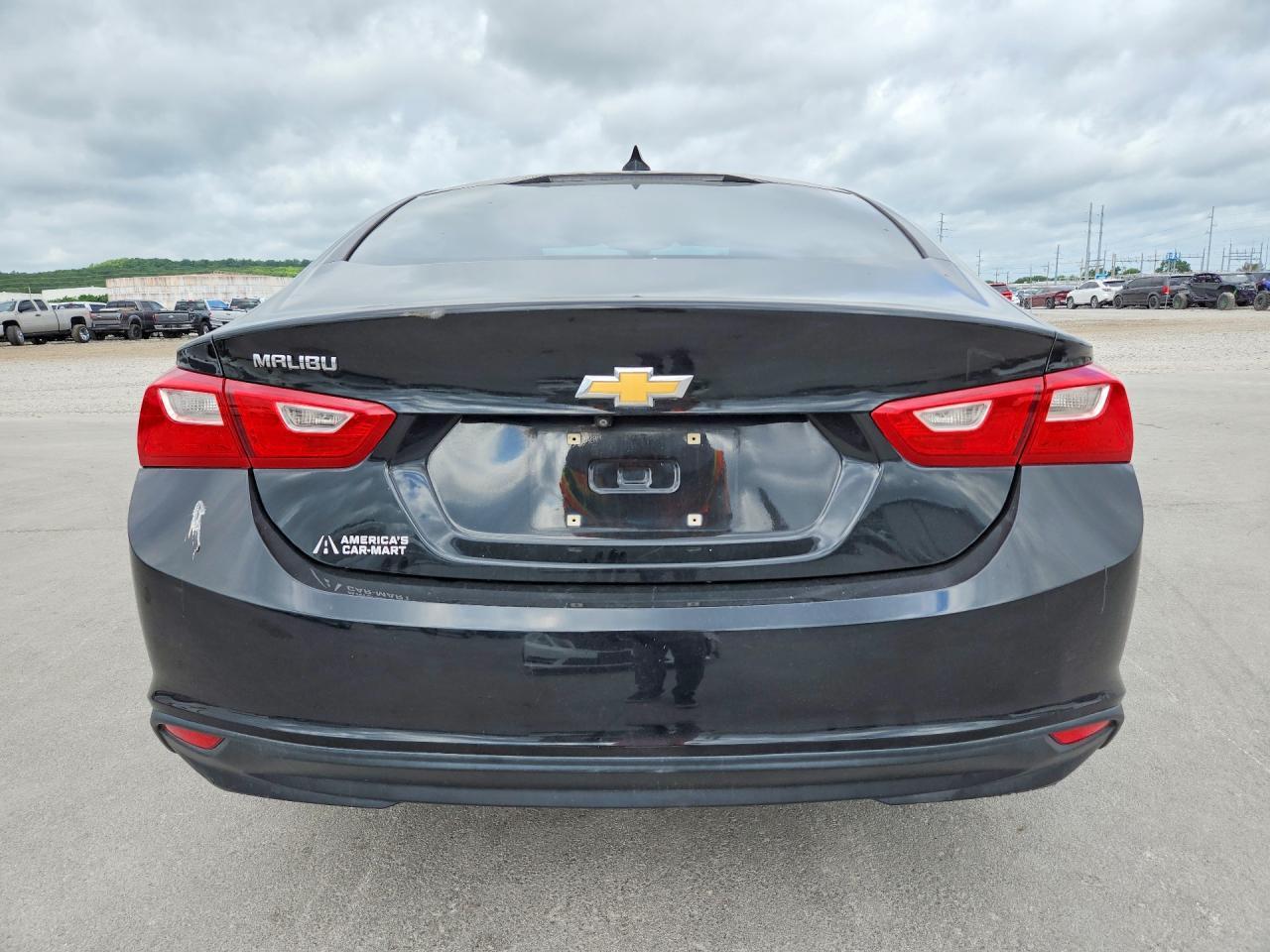2017 Chevrolet Malibu Ls - Фото 6