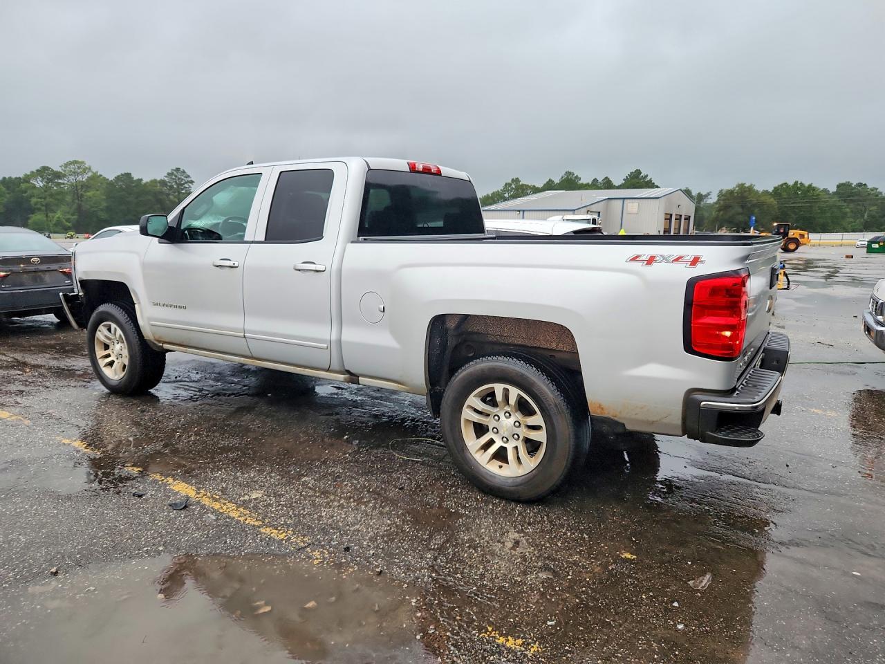 2016 Chevrolet Silverado K1500 Lt - Image 2