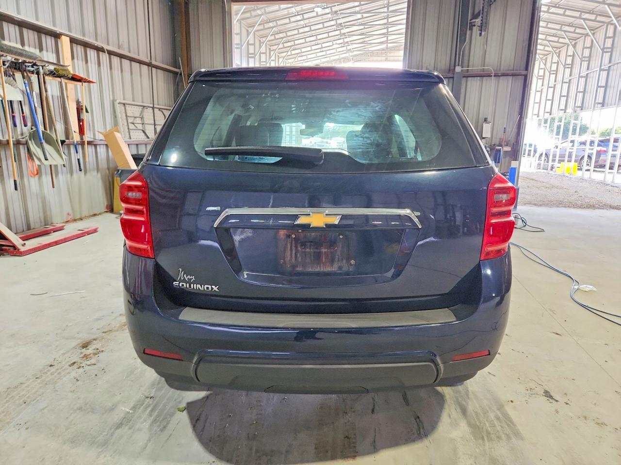 2017 Chevrolet Equinox Ls - Image 6