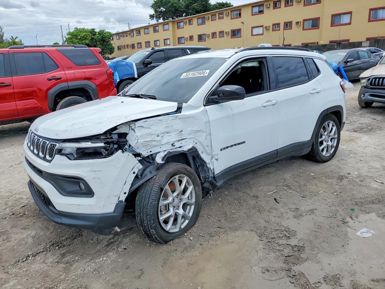 2024 Jeep Compass Latitude Lux