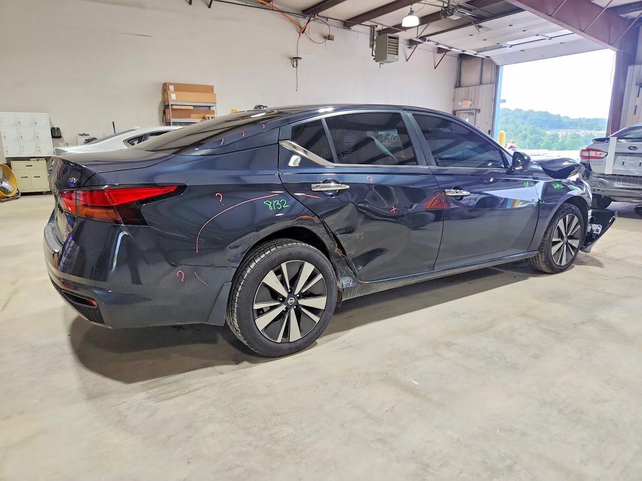 2022 Nissan Altima Sv - Image 3