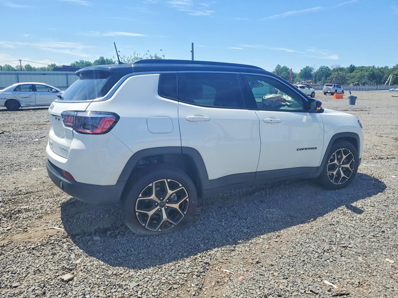 2025 Jeep Compass Limited - Фото 3