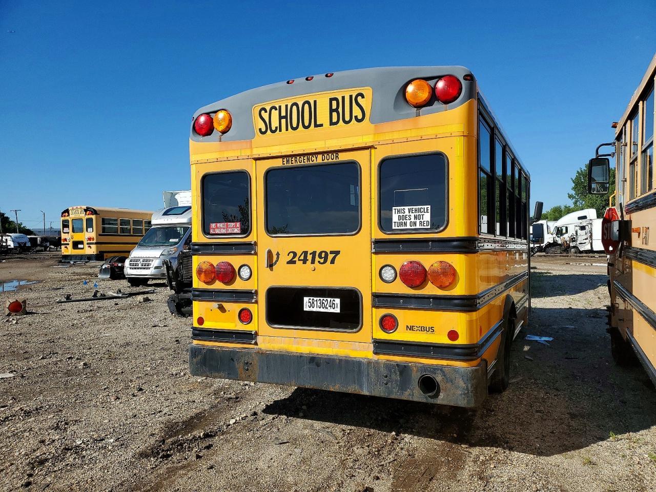 2012 Chevrolet Express G3 - School Bus - Фото 4