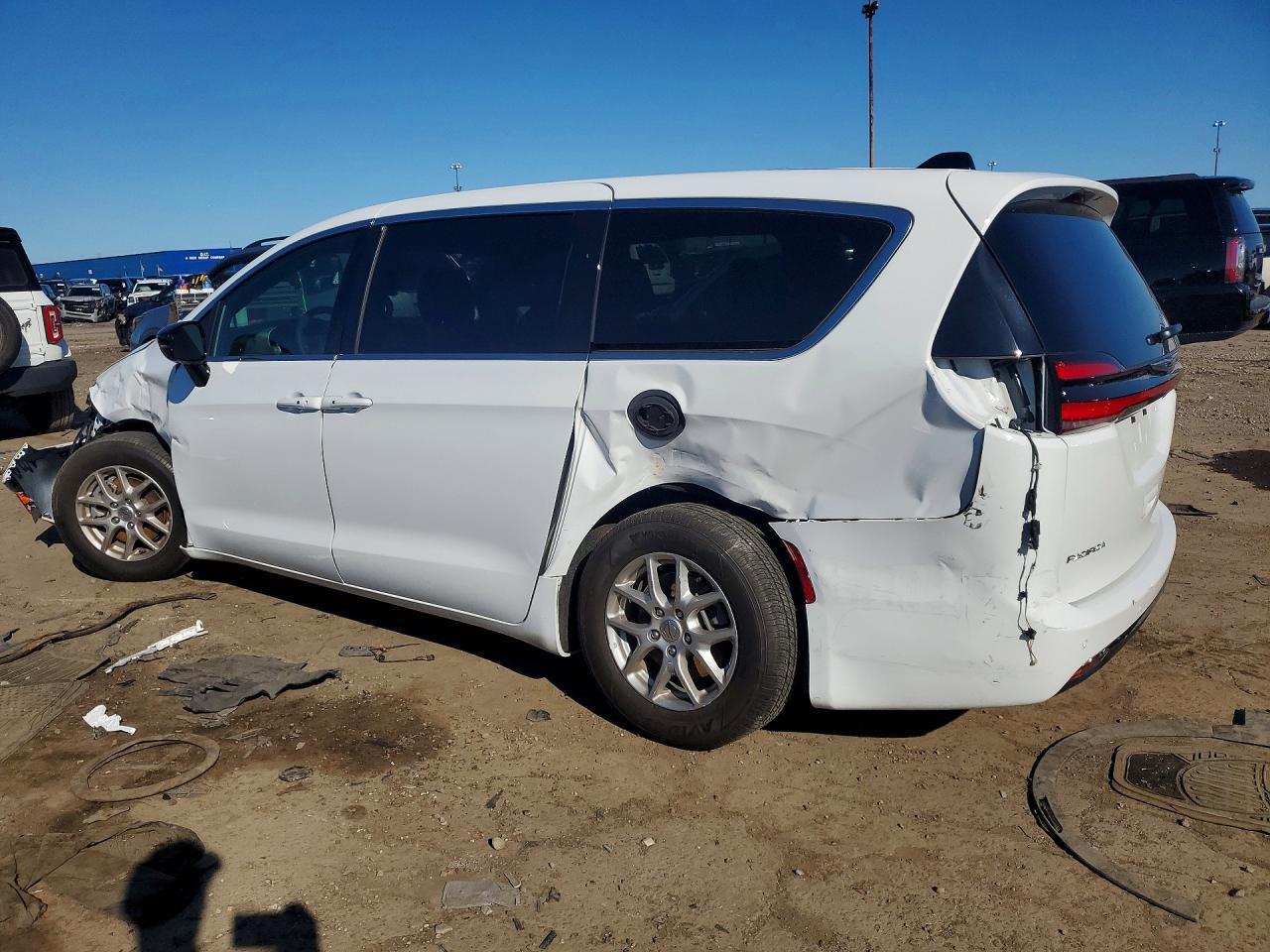 2025 Chrysler Pacifica Select - Фото 2