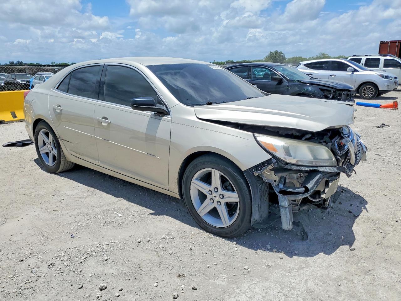 2013 Chevrolet Malibu Ls - Фото 4