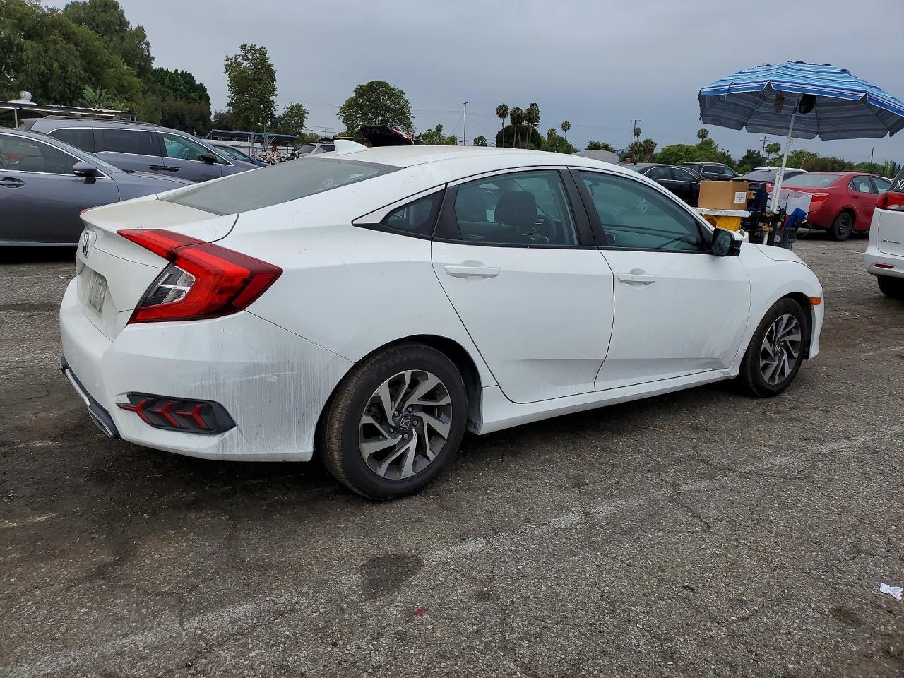 2017 Honda Civic Ex - Image 3