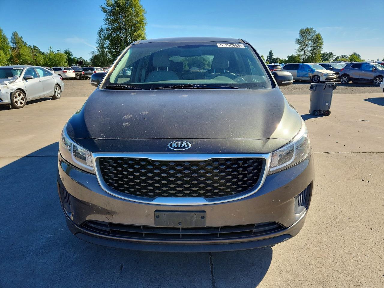 2016 Kia Sedona Lx - Image 5