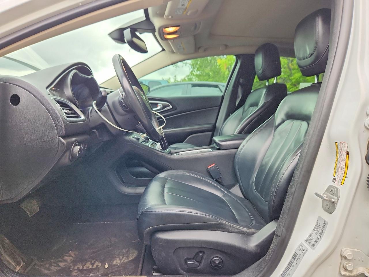 2015 Chrysler 200 C - Фото 7