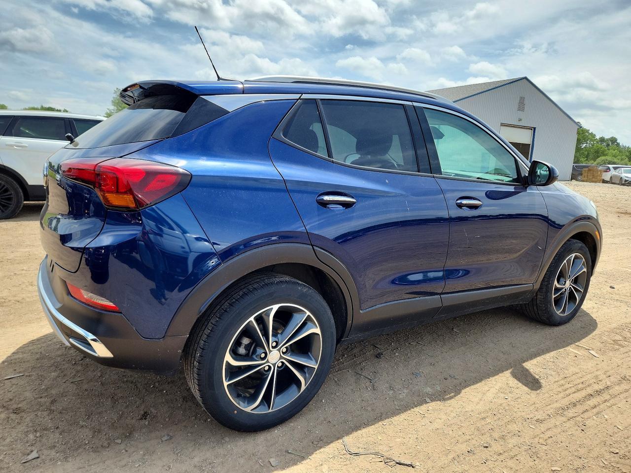 2022 Buick Encore Gx Essence - Image 3