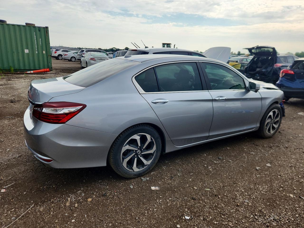 2017 Honda Accrd - Фото 3