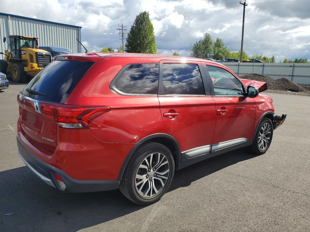 2016 Mitsubishi Outlander Es - Image 3