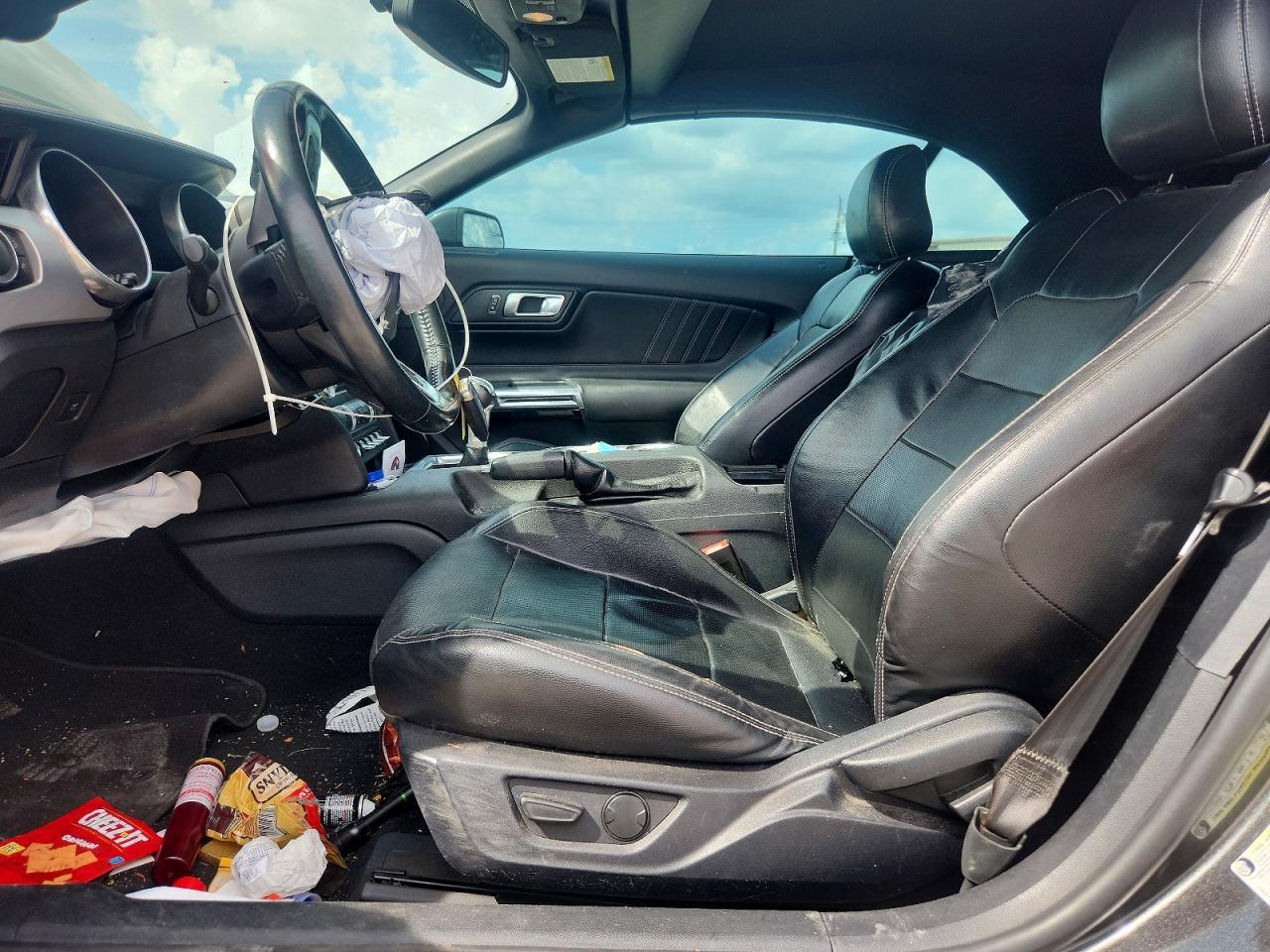 2020 Ford Mustang - Image 7
