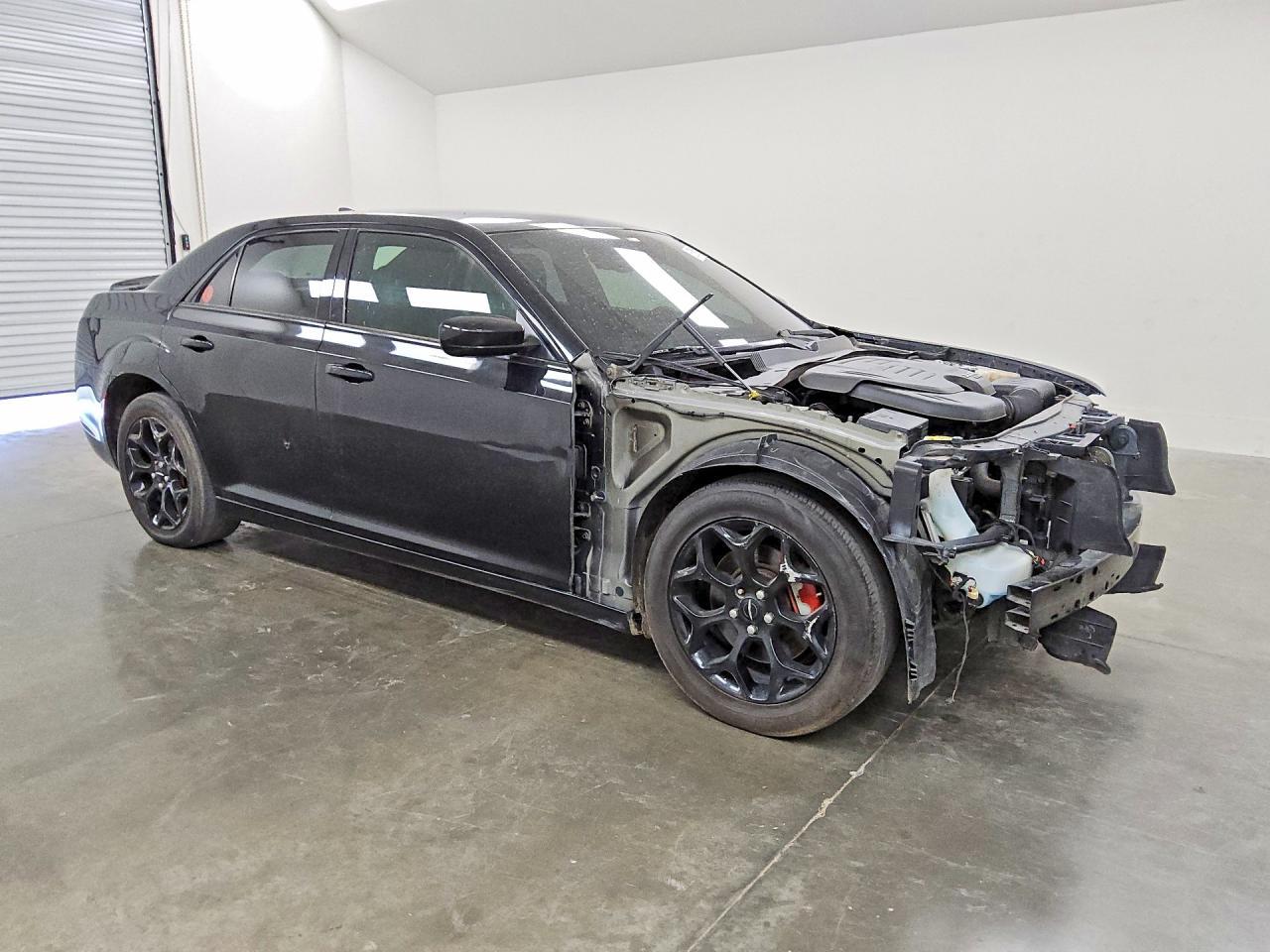 2018 Chrysler 300 S - Фото 4