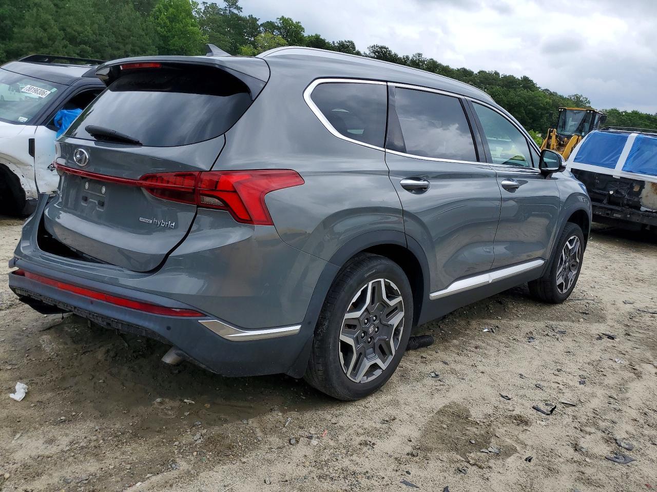 2023 Hyundai Santa Fe Limited - Image 3