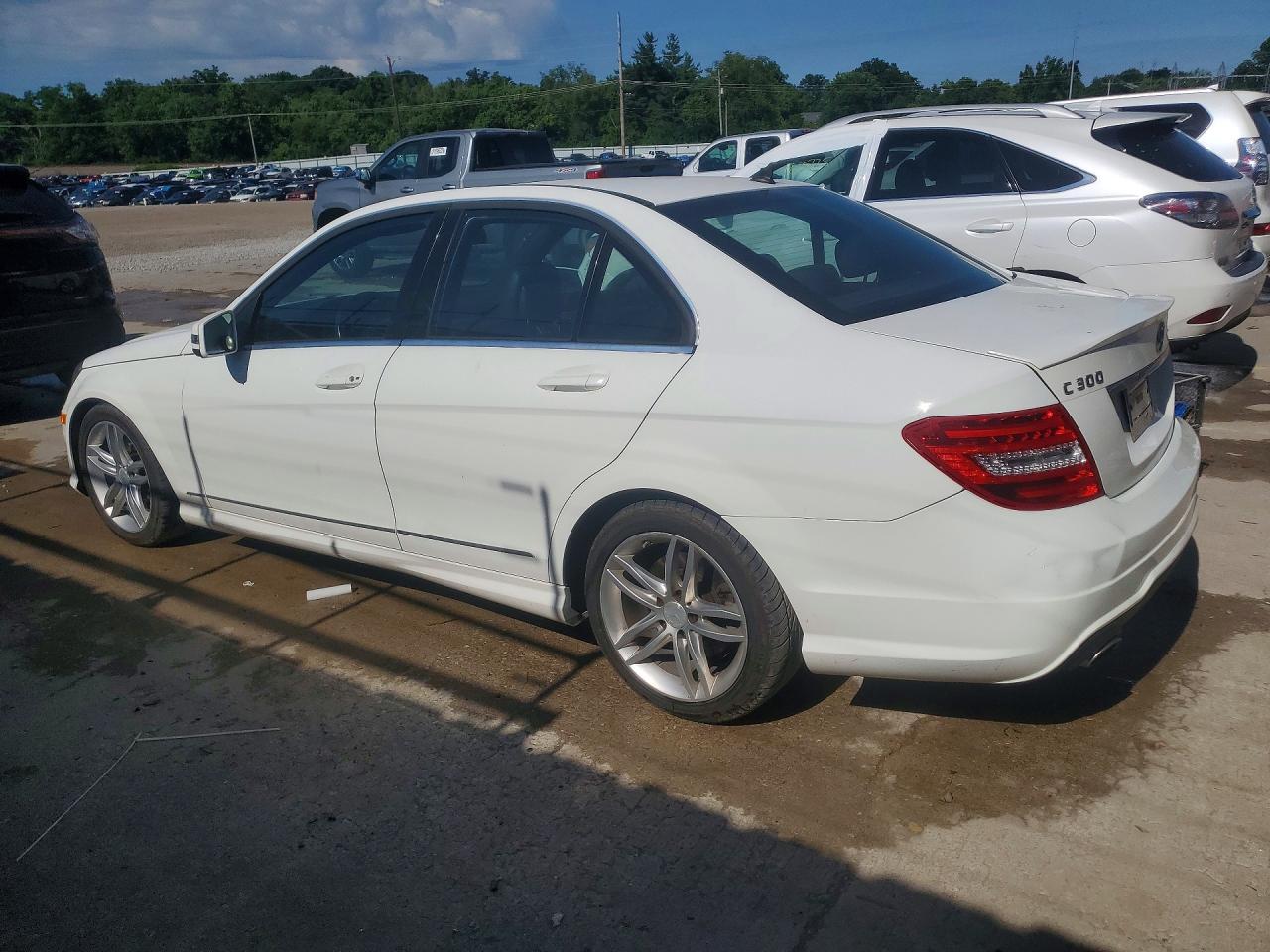 2013 Mercedes-Benz C 300 4Matic - Фото 2
