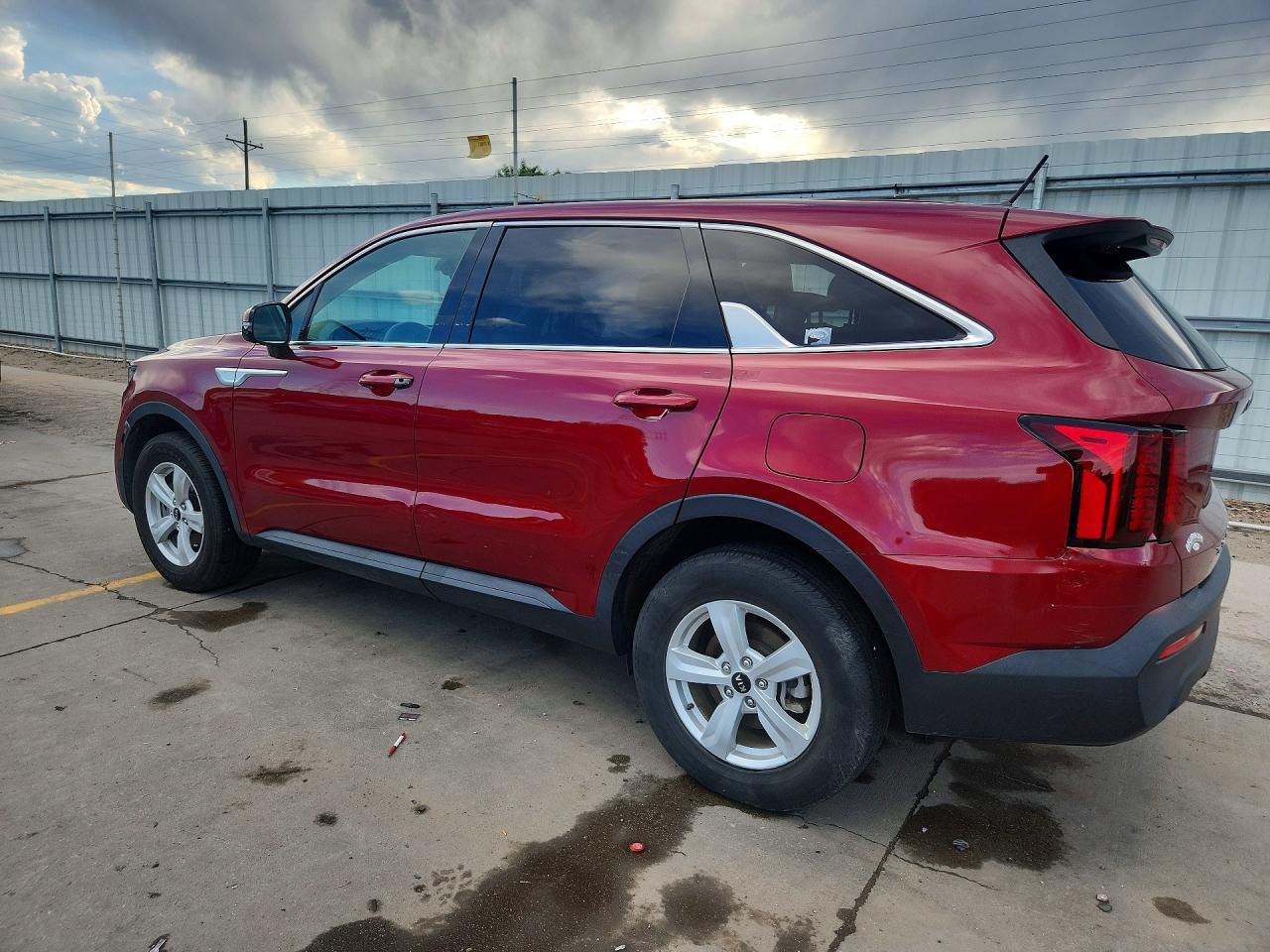 2021 Kia Sorento Lx - Image 2