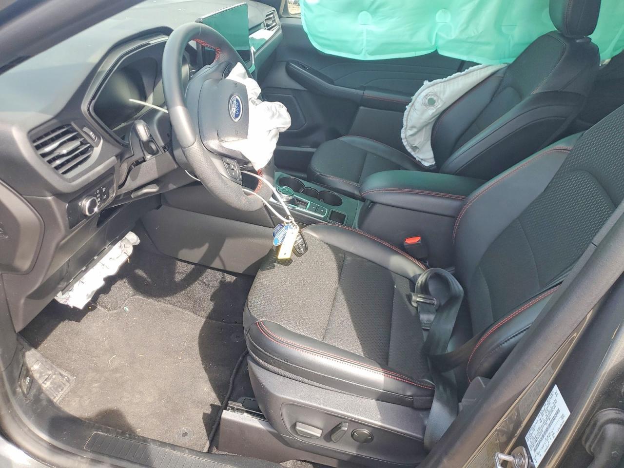 2025 Ford Escape St Line - Фото 7