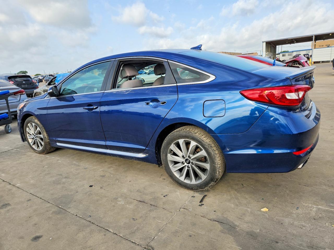 2017 Hyundai Sonata Sport - Фото 2