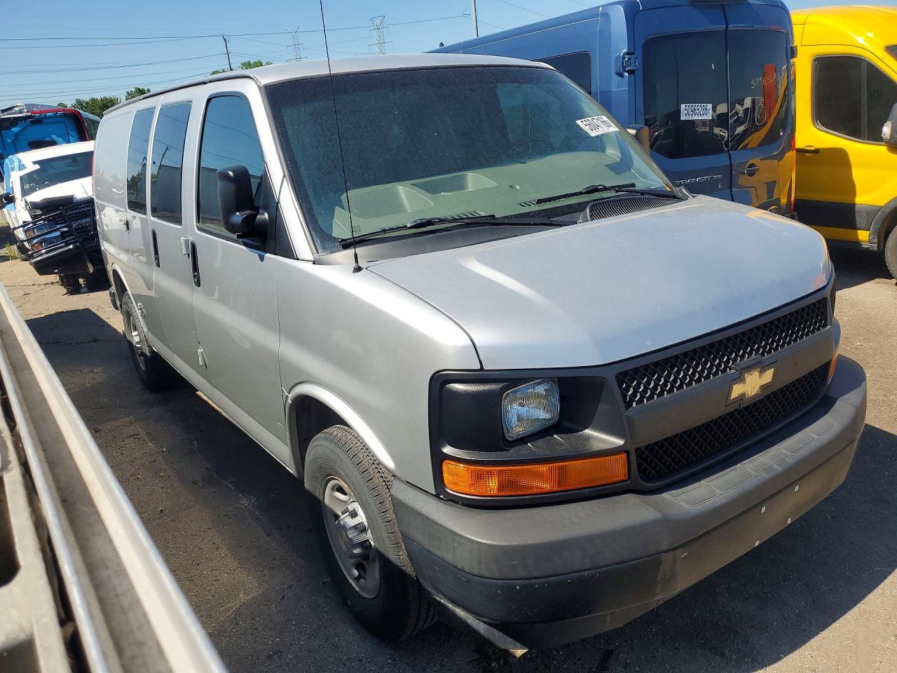 2017 Chevrolet Express G3500 - Image 4