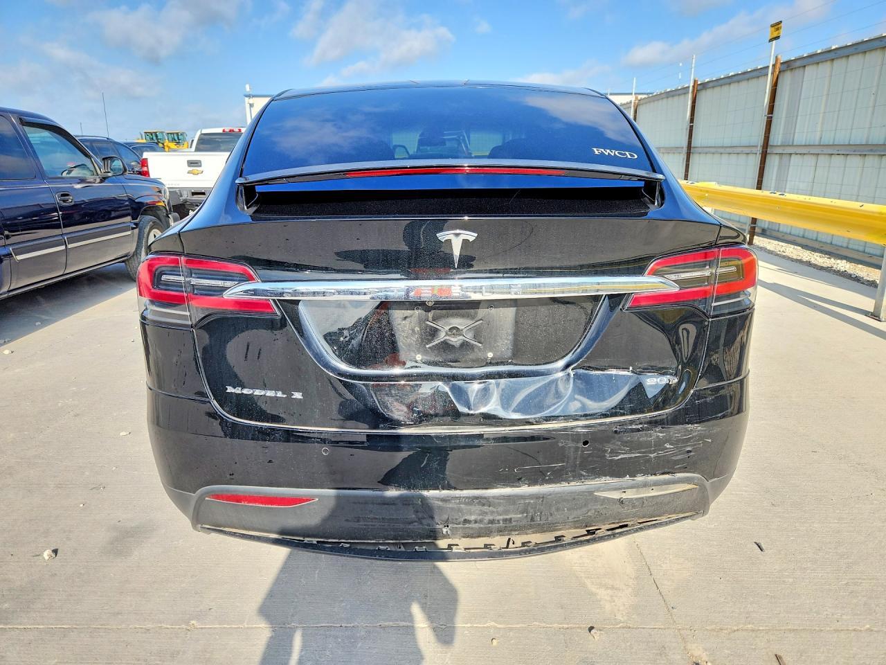 2017 Tesla Model X - Image 6