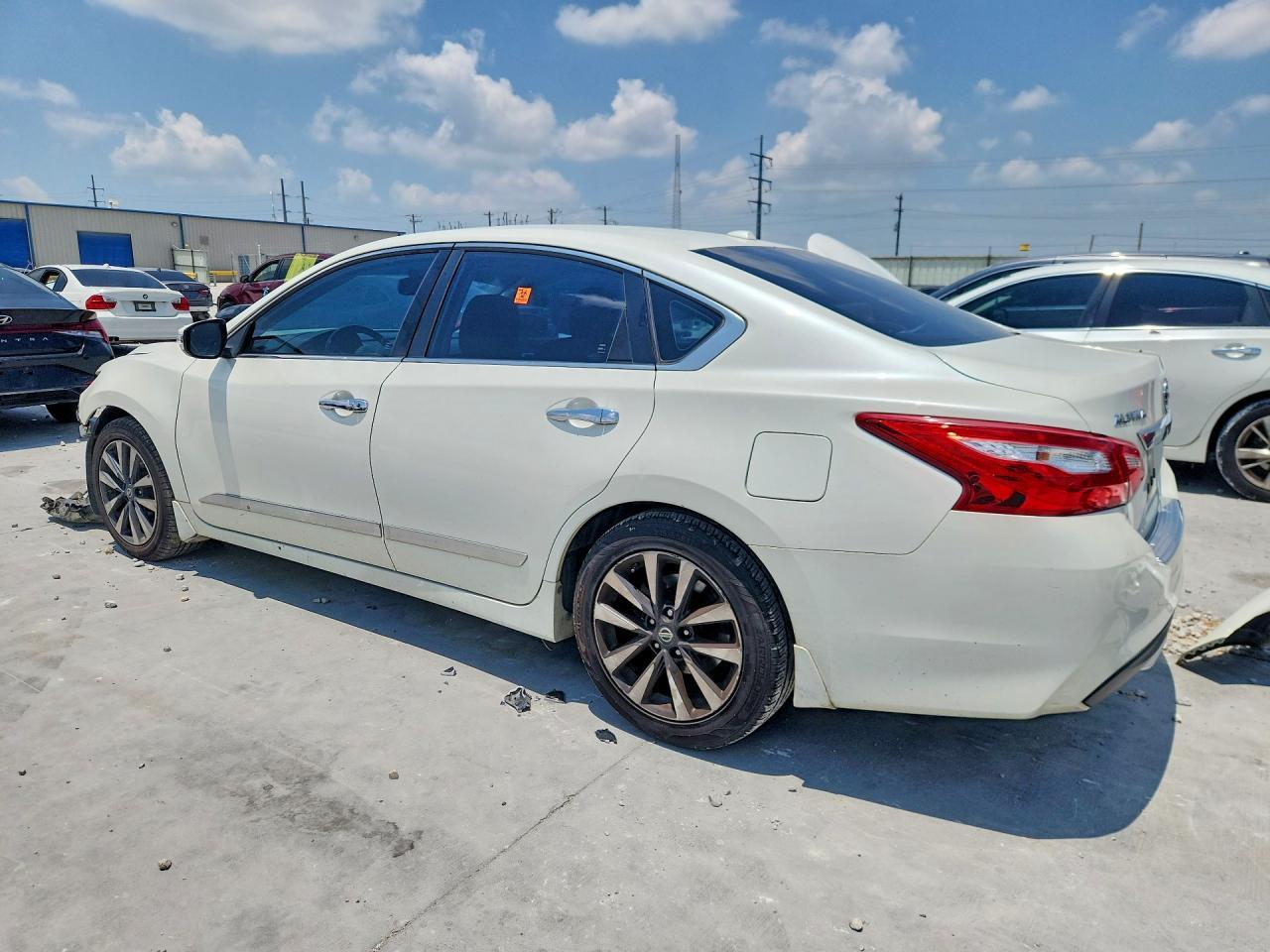 2016 Nissan Altima 2.5 Sv - Фото 2