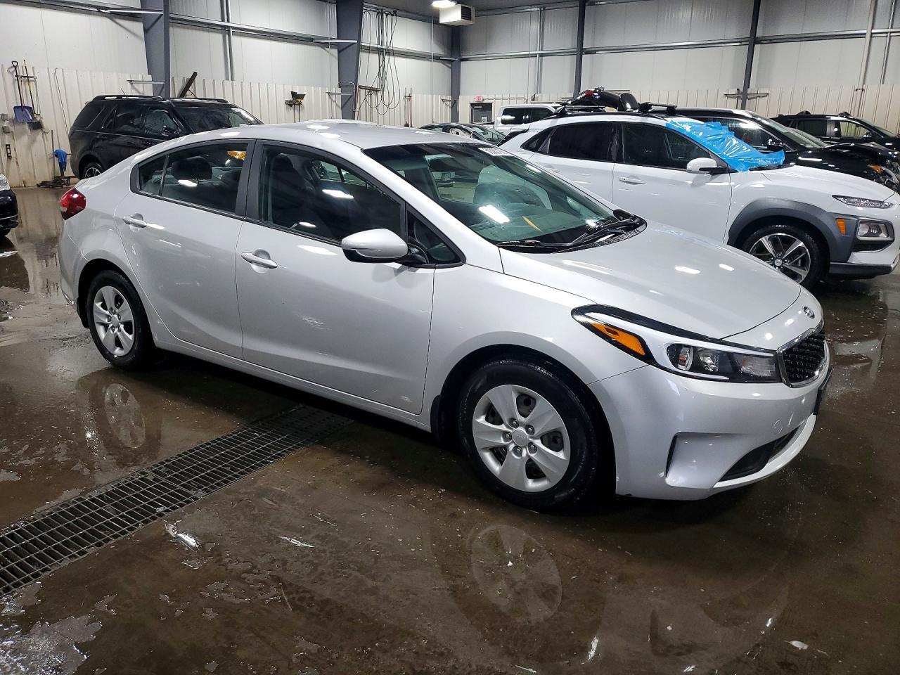 2017 Kia Forte Lx - Image 4