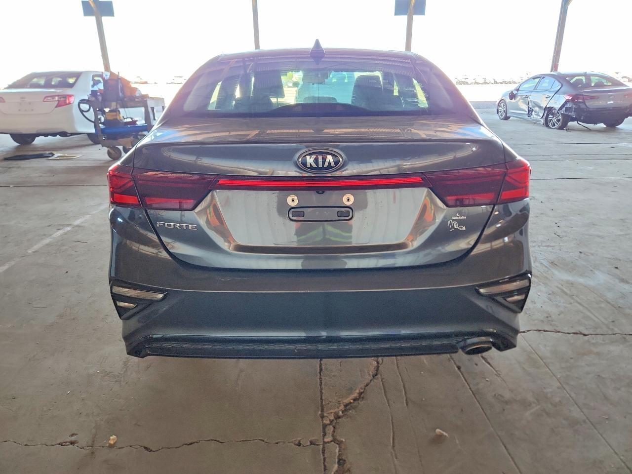 2020 Kia Forte Lxs - Фото 6