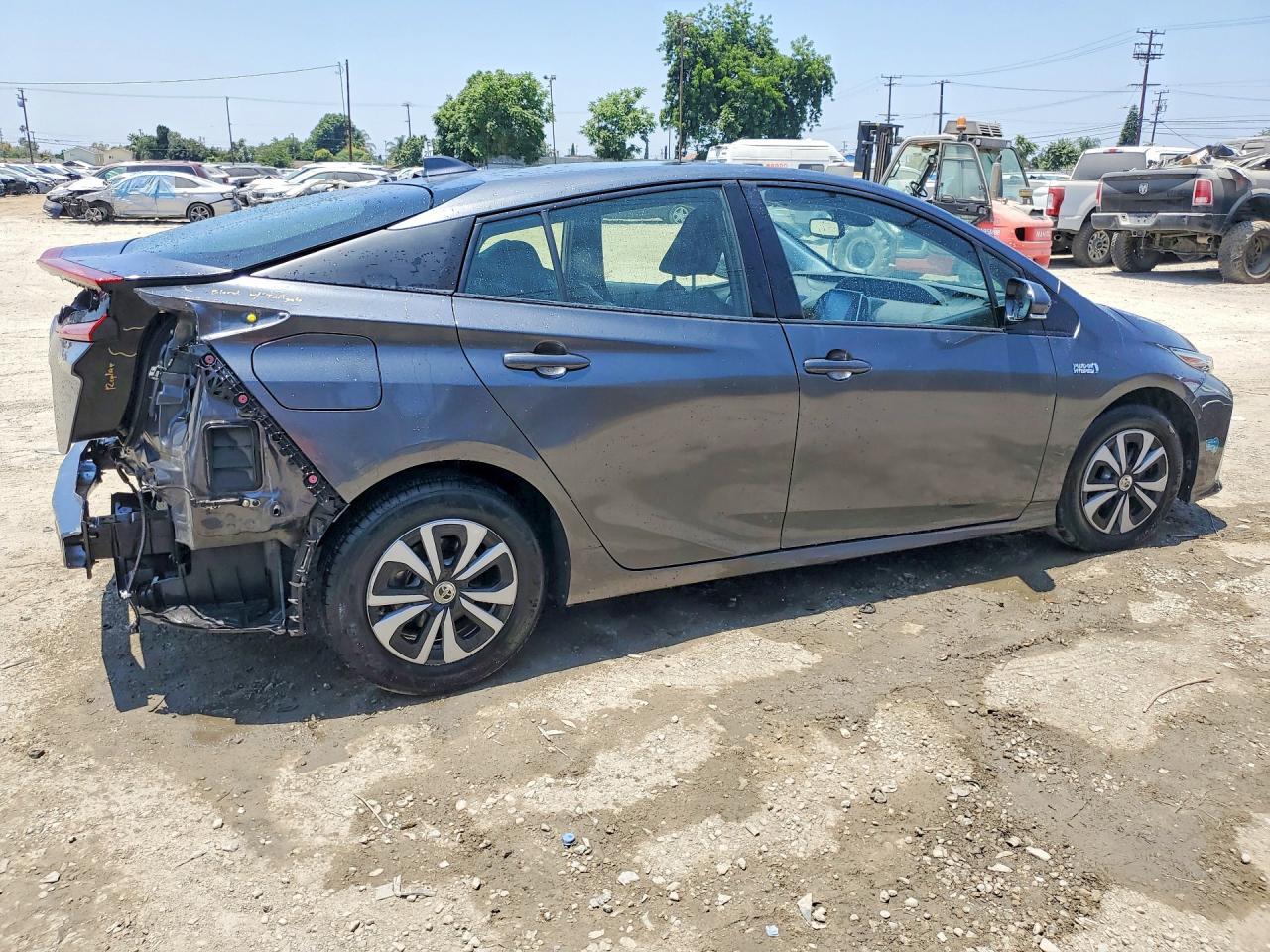 2017 Toyota Prius Prime Advanced - Фото 3