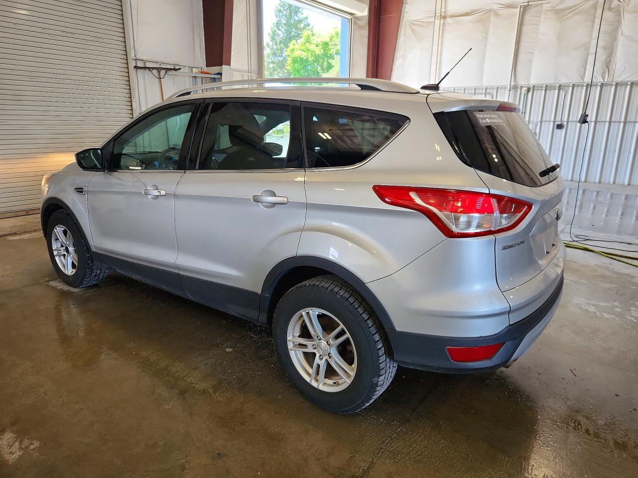 2014 Ford Escape Se - Image 2