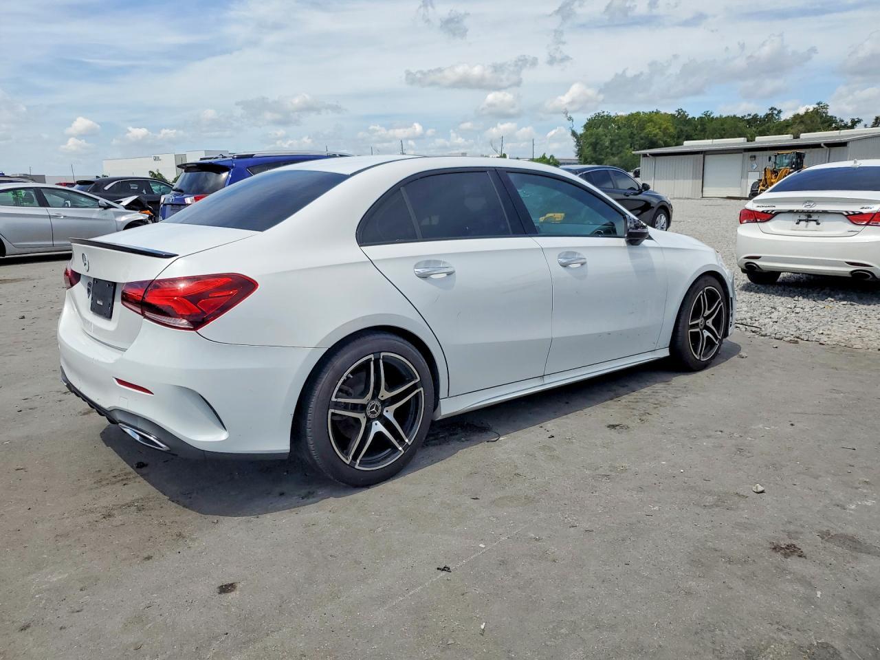2020 Mercedes-Benz A 220 - Image 3