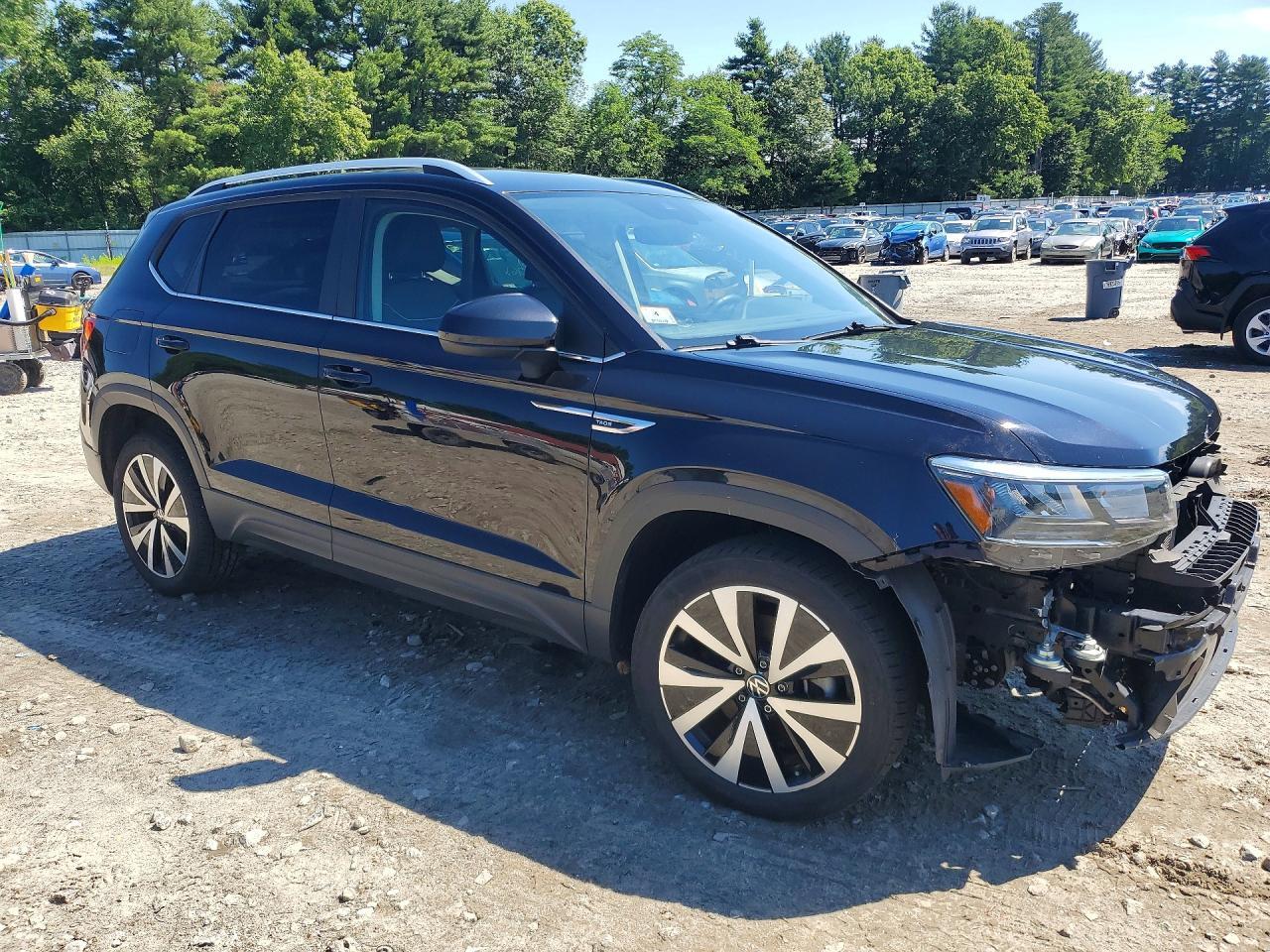 2023 Volkswagen Taos Se - Фото 4