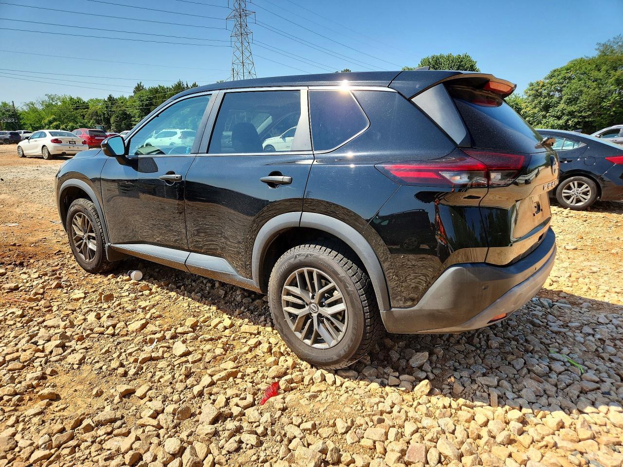 2022 Nissan Rogue S - Image 2