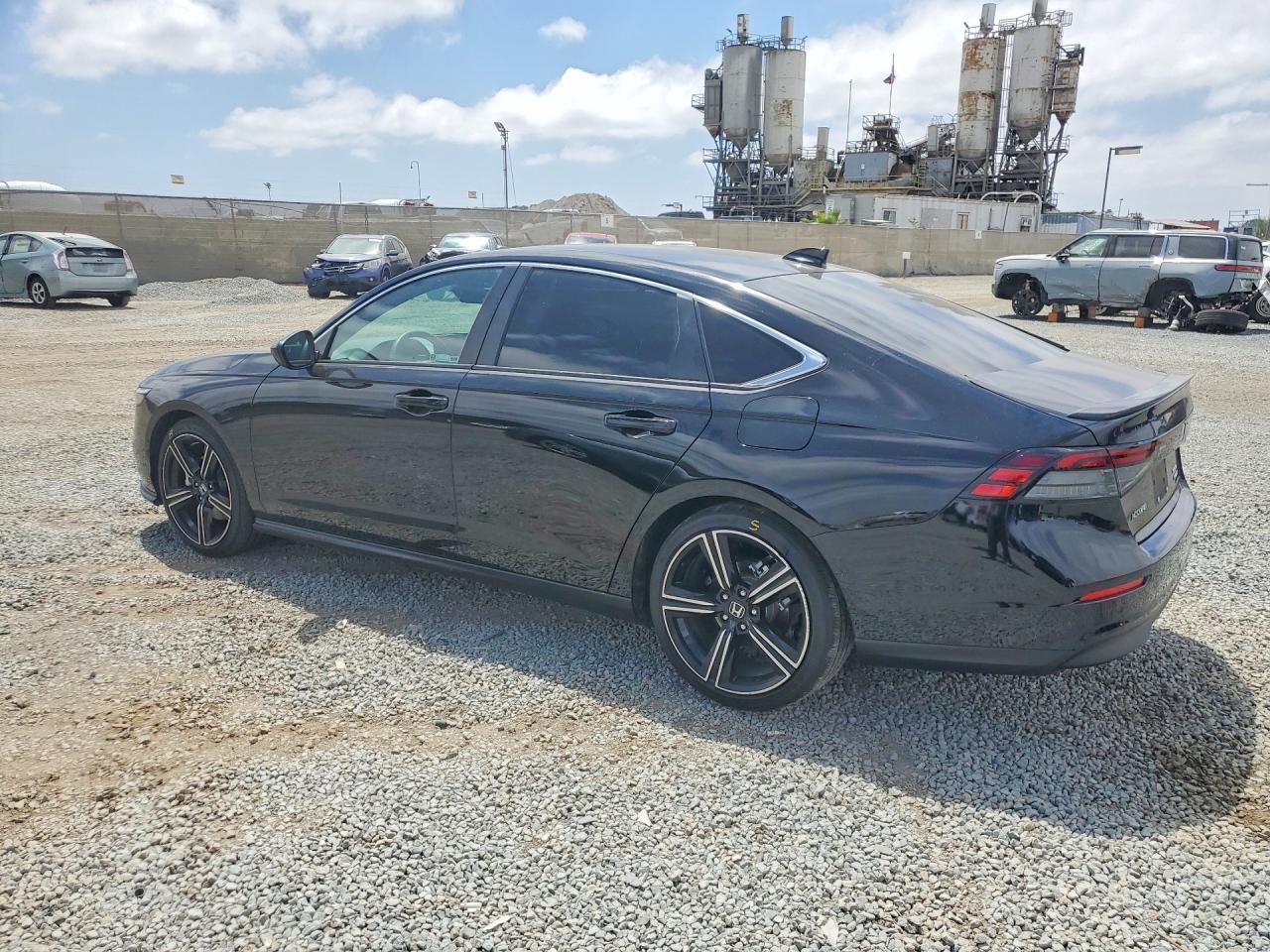 2025 Honda Accord Hybrid Sport - Фото 2