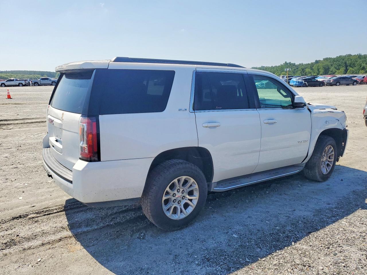 2015 GMC Yukon Sle - Image 3