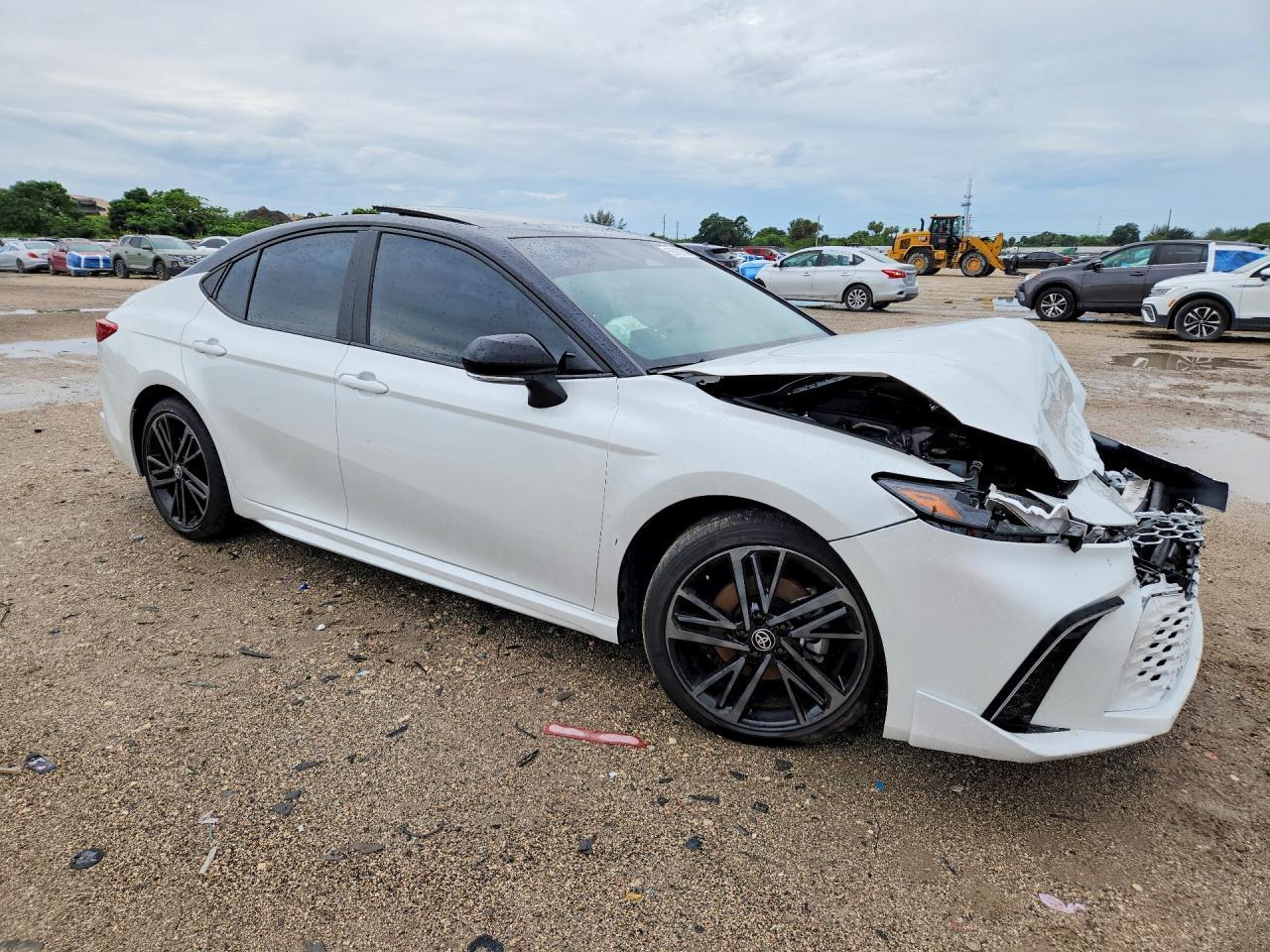 2025 Toyota Camry Xse - Фото 4