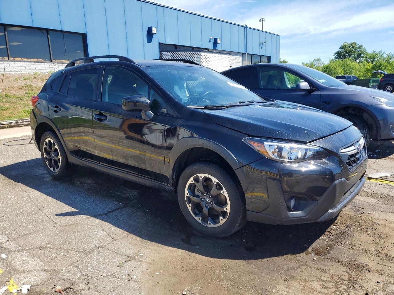 2023 Subaru Crosstrek Premium - Image 4