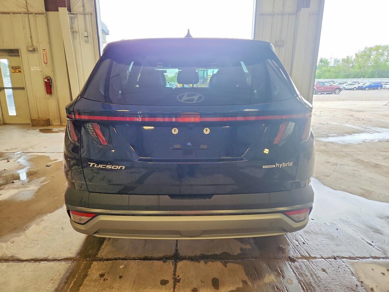 2025 Hyundai Tucson Limited - Image 6