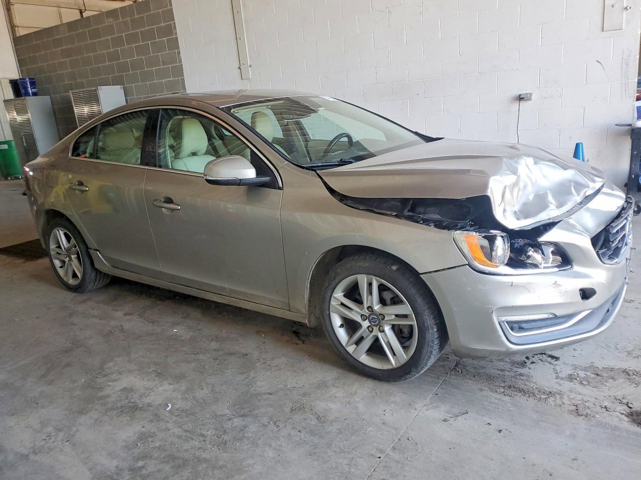2015 Volvo S60 Premier - Image 4