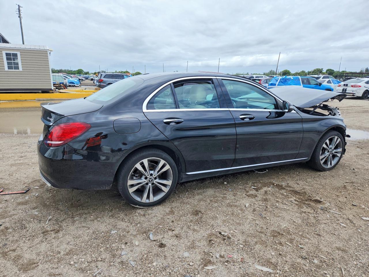 2019 Mercedes-Benz C 300 4Matic - Image 3