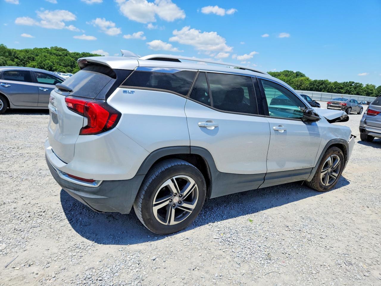 2019 GMC Terrain Slt - Image 3