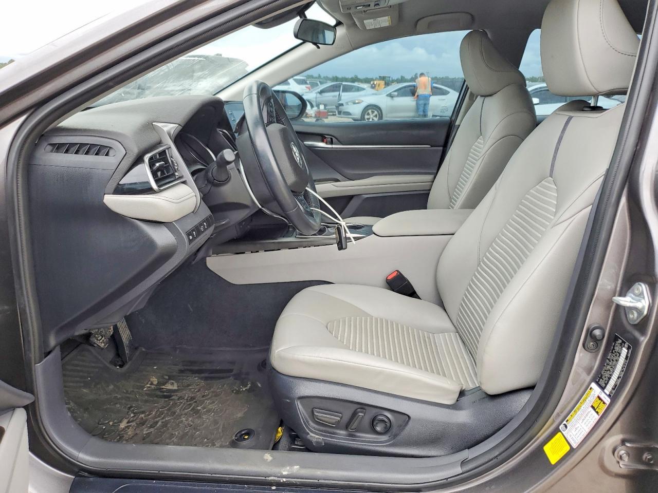 2024 Toyota Camry Se - Image 7
