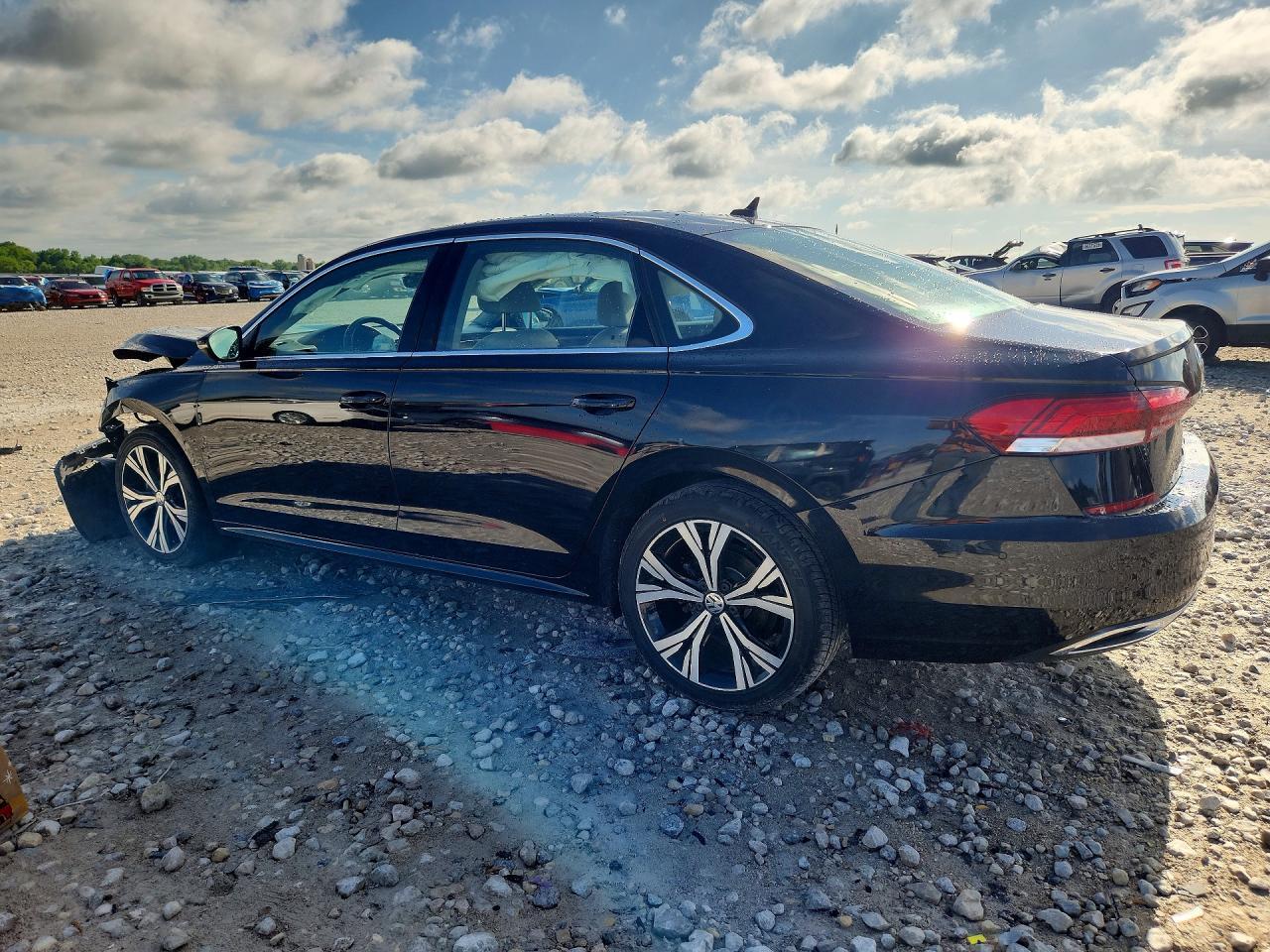 2020 Volkswagen Passat Sel - Image 2