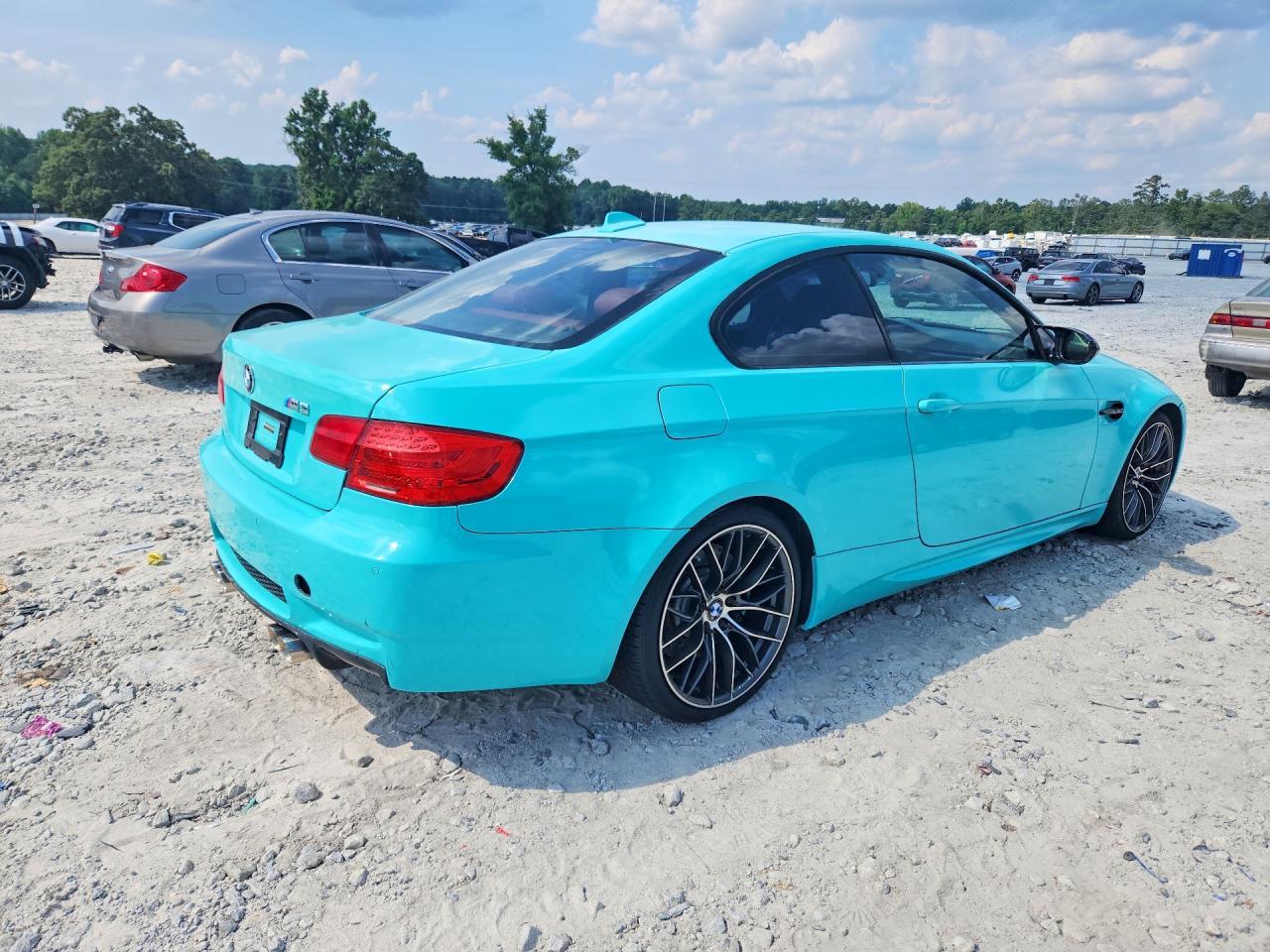 2011 BMW M3 - Фото 3