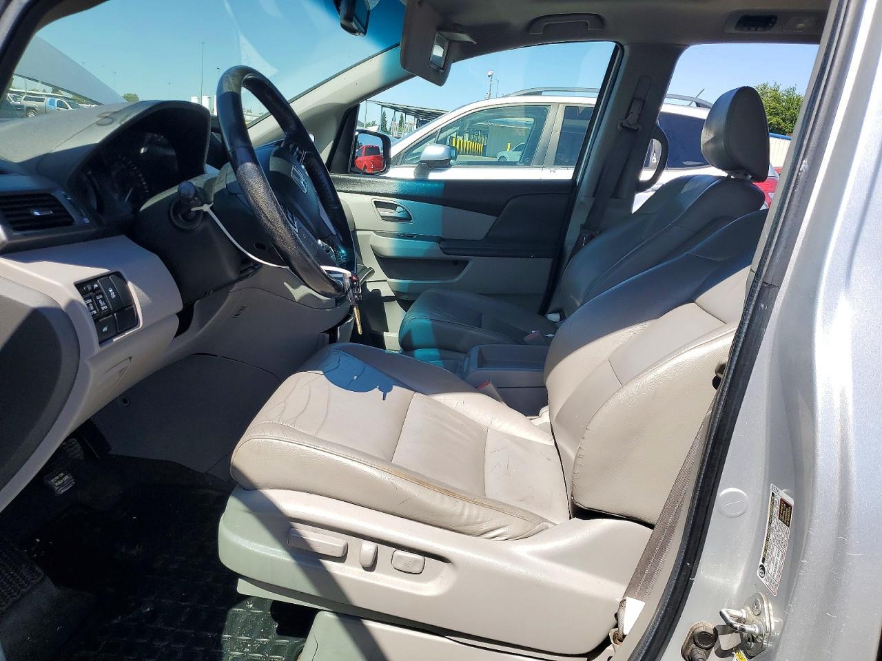 2012 Honda Odyssey Exl - Image 7