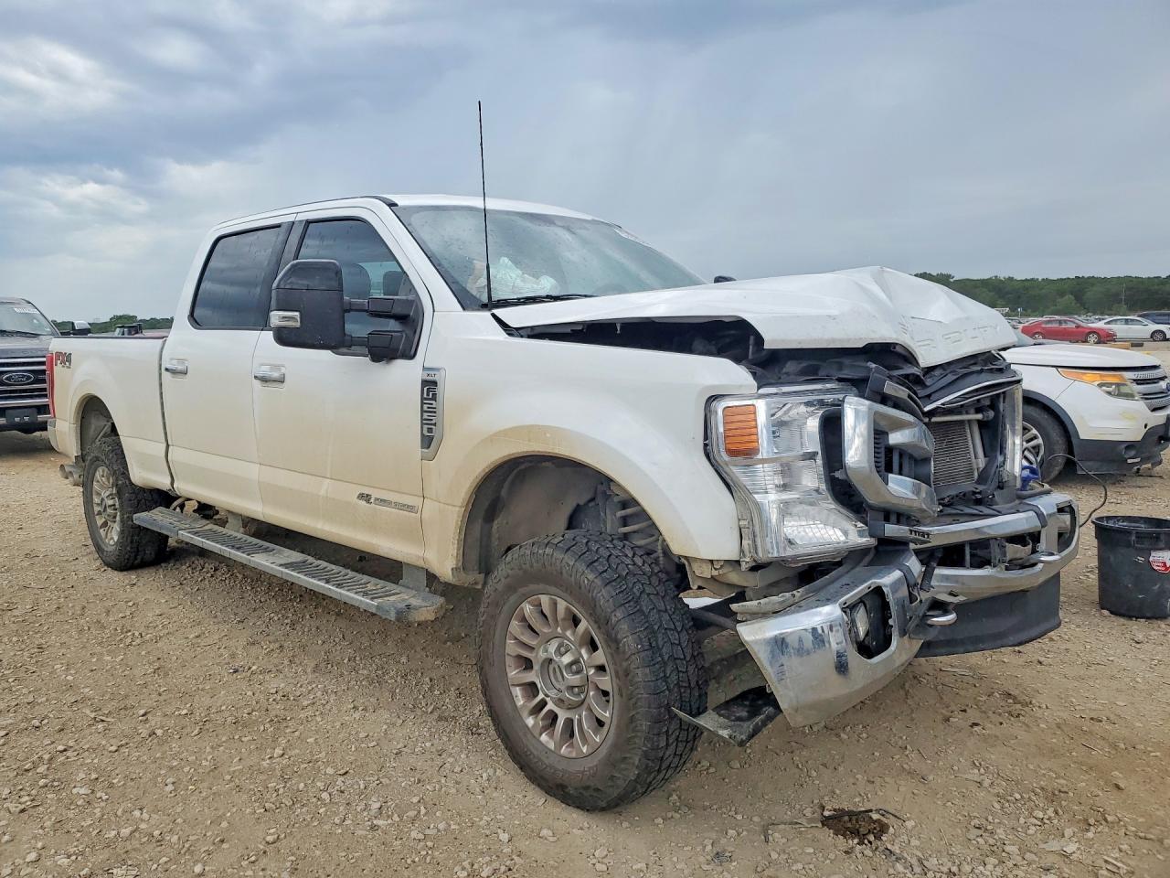 2021 Ford F250 Super Duty - Image 4