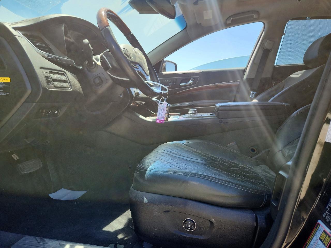 2016 Kia K900 Luxury V8 - Фото 7