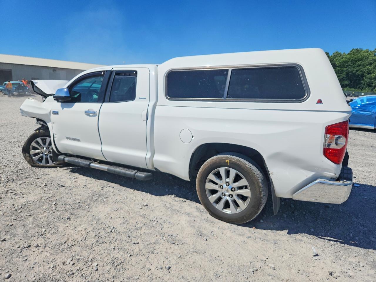 2014 Toyota Tundra Double Cab Limited - Фото 2